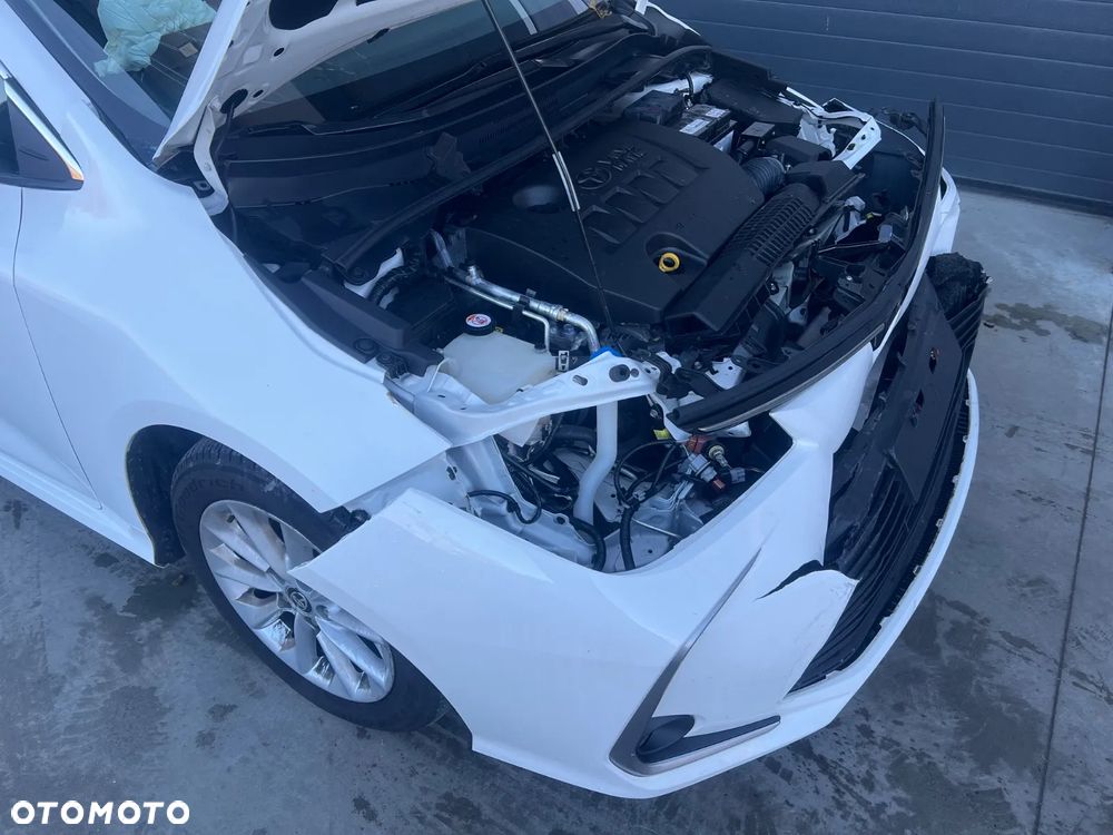 Toyota Corolla 1.6 Comfort - 18