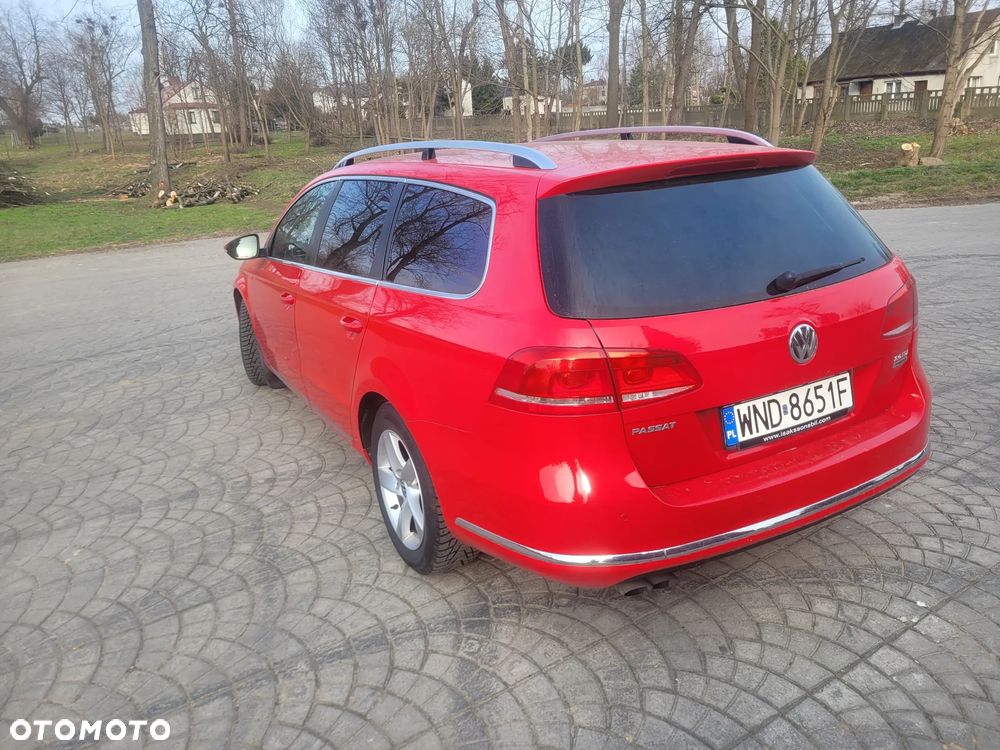 Volkswagen Passat - 4