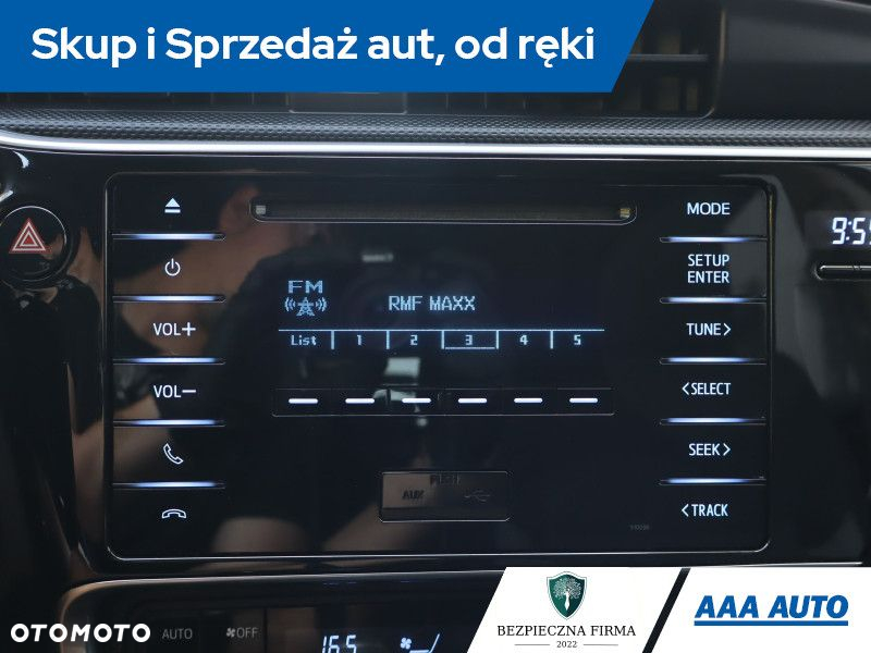 Toyota Auris - 14
