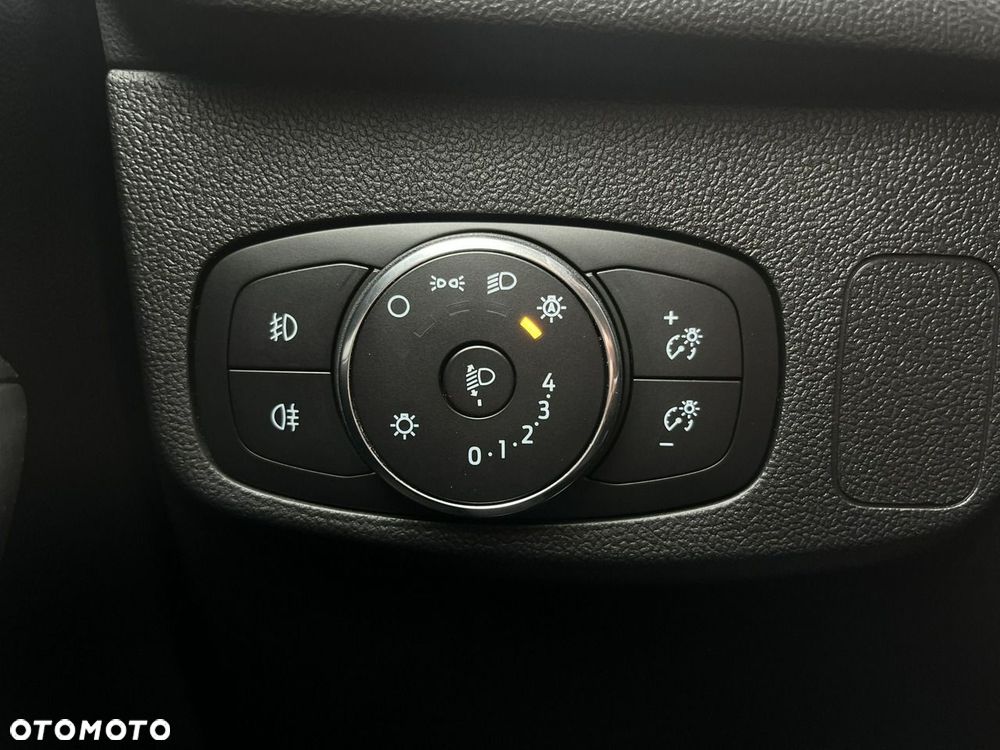 Ford Focus 1.0 EcoBoost Hybrid ST-LINE X - 20