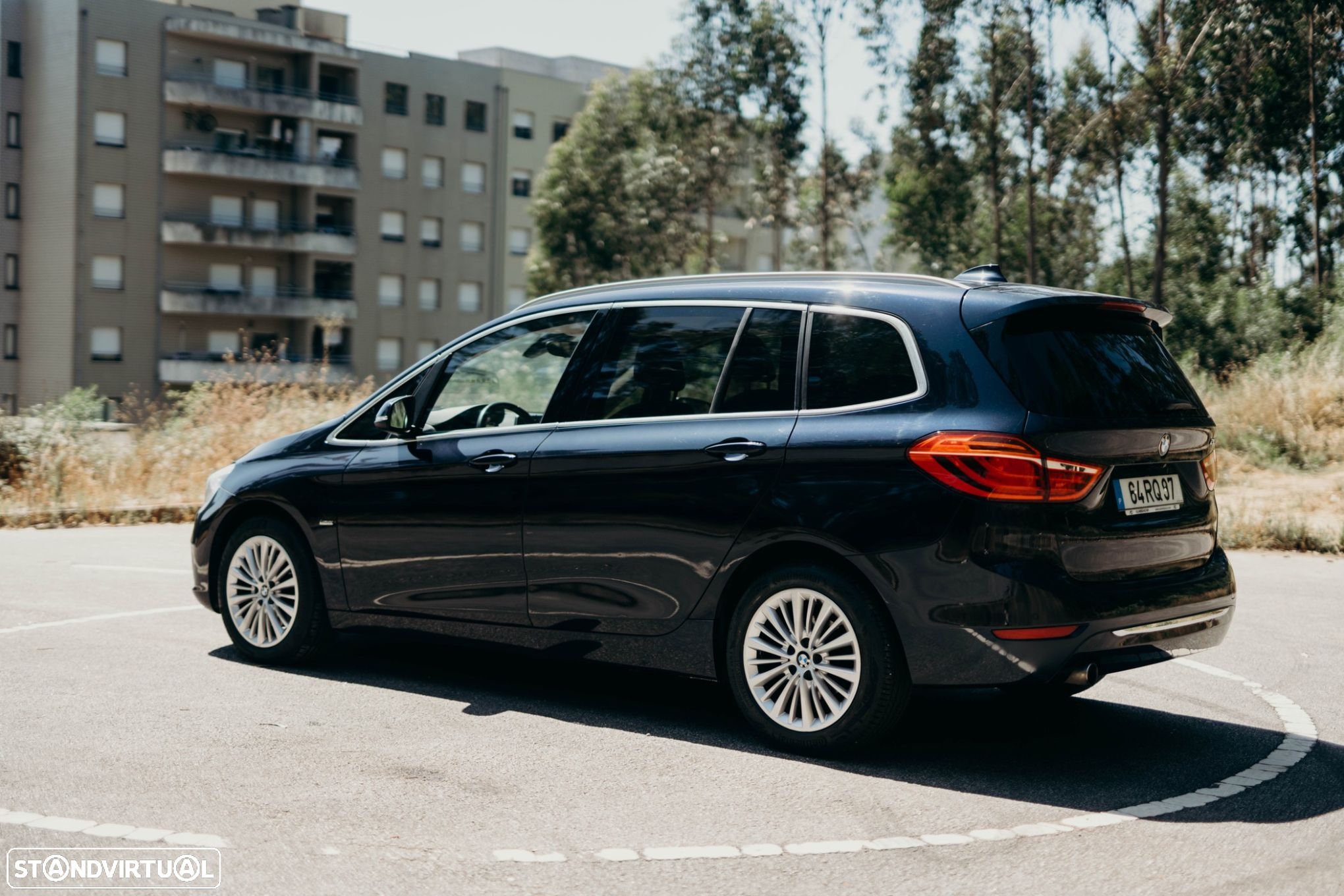 BMW 218 Gran Tourer d 7L Line Luxury Auto - 4