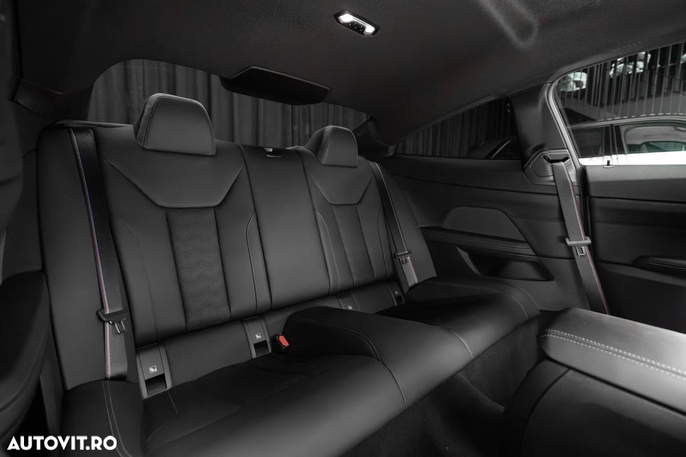 BMW M4 Competition M xDrive - 31