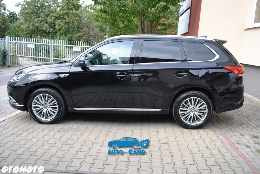 Mitsubishi Outlander PHEV Instyle + - 9