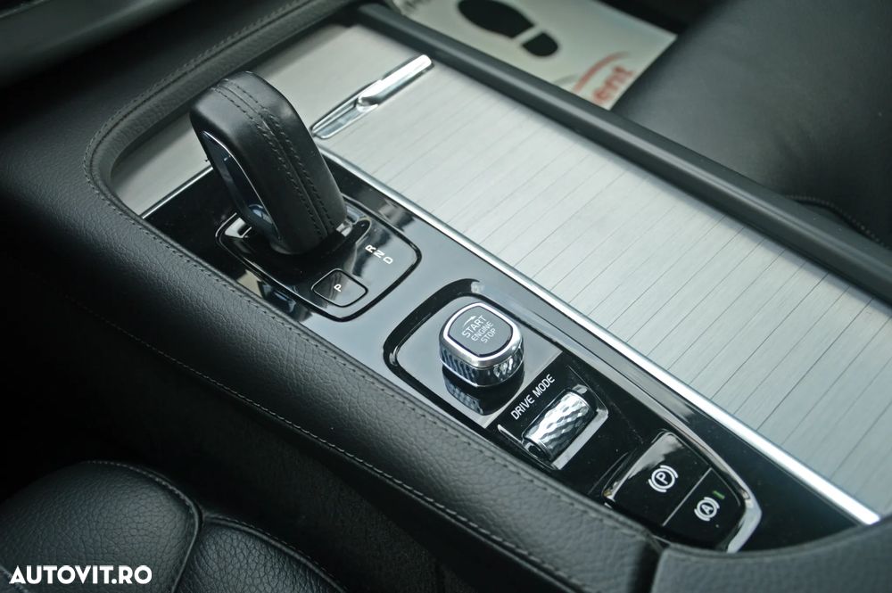 Volvo XC 90 Recharge T8 eAWD Inscription - 33