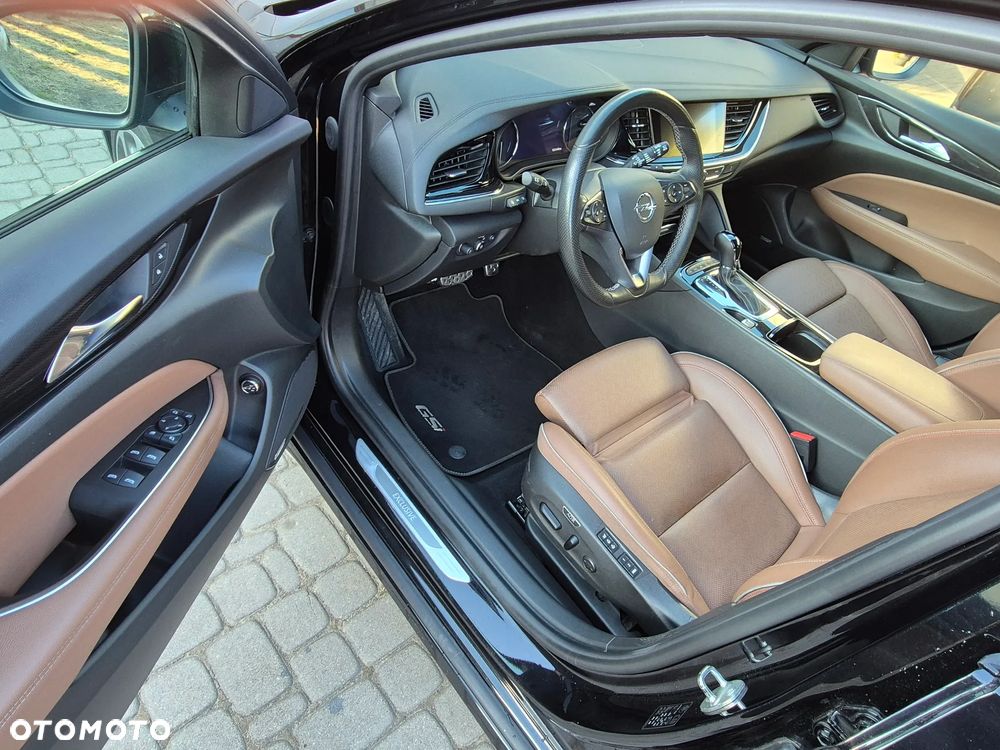 Opel Insignia - 24