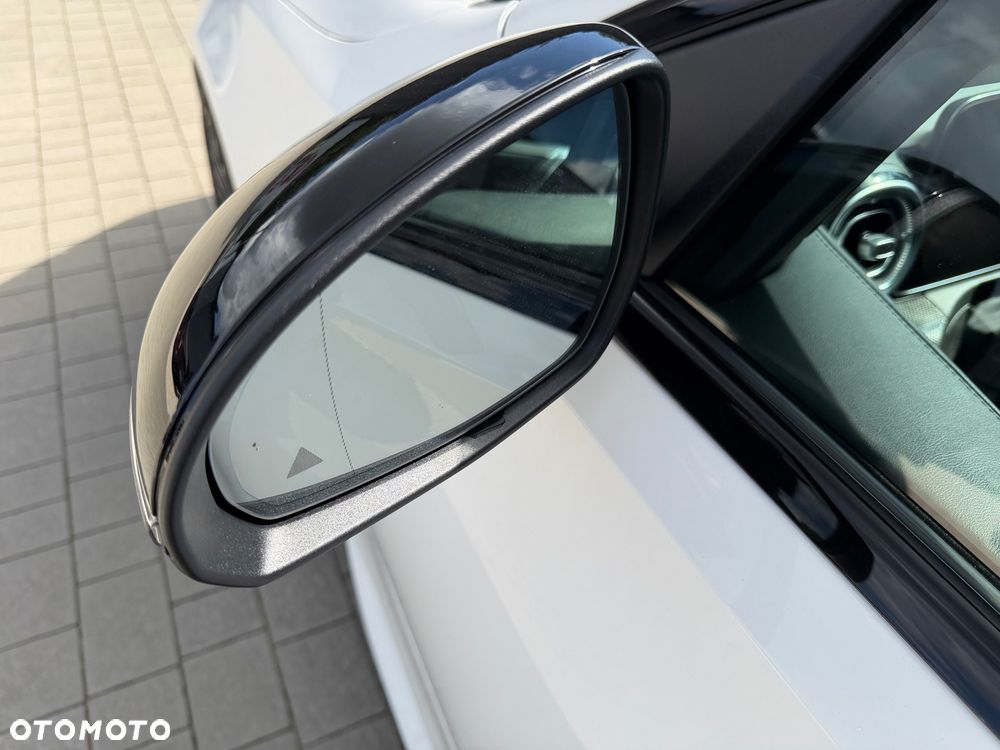 Mercedes-Benz Klasa C 300 mHEV 4-Matic AMG - 35