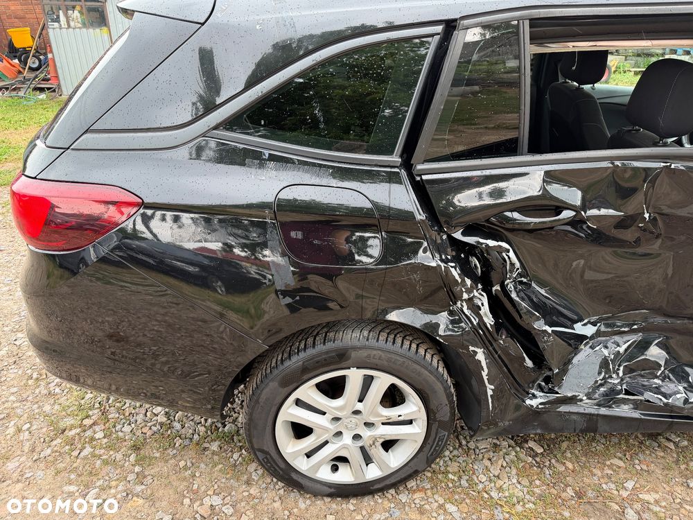 Opel Astra 1.6 CDTI Elite S&S - 17