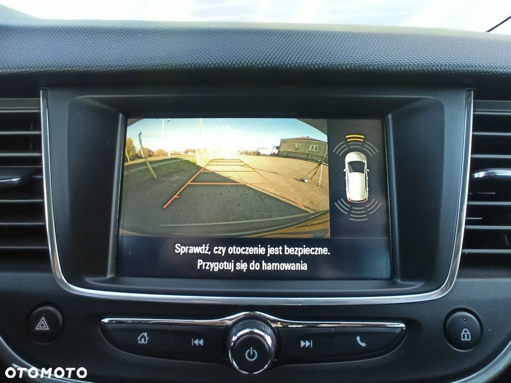 Opel Crossland X - 11