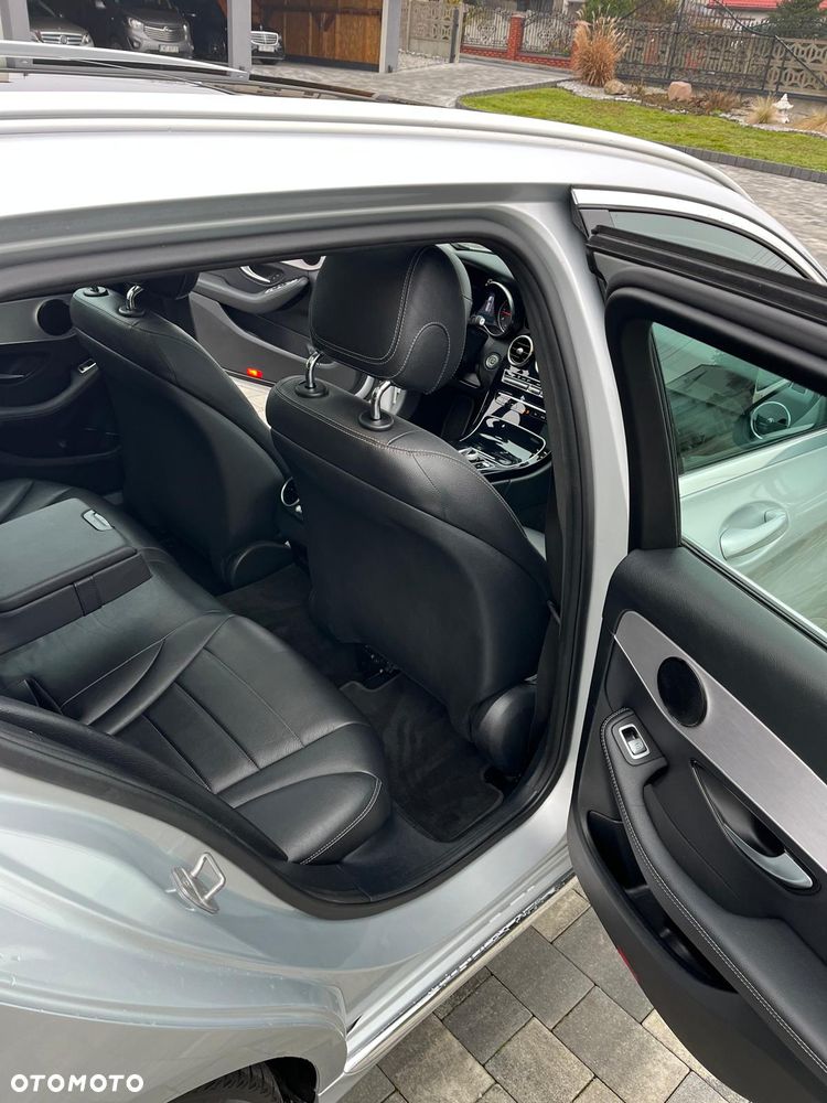 Mercedes-Benz Klasa C 220 d 9G-TRONIC - 12