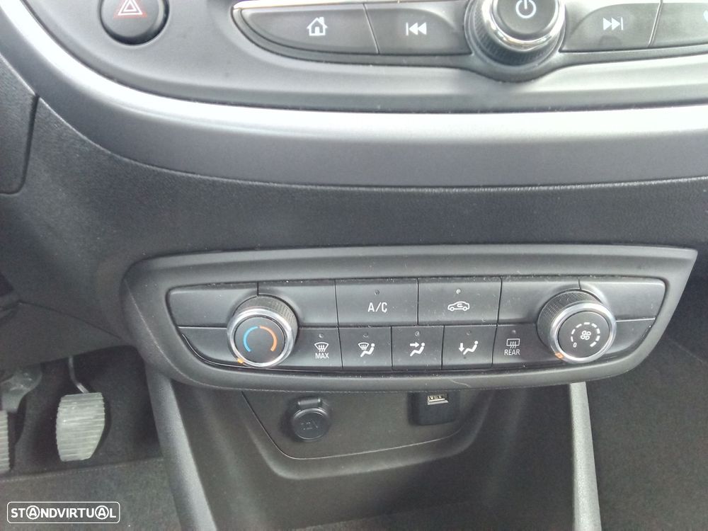 Opel Crossland 1.2 Business - 22