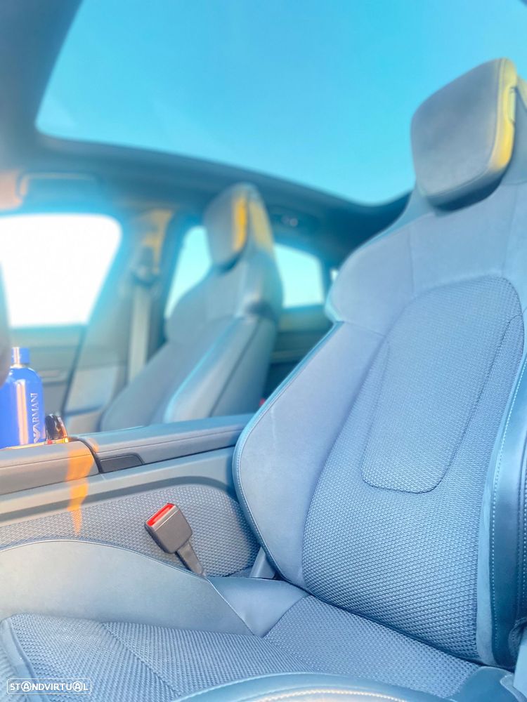 Porsche Taycan Standard - 21