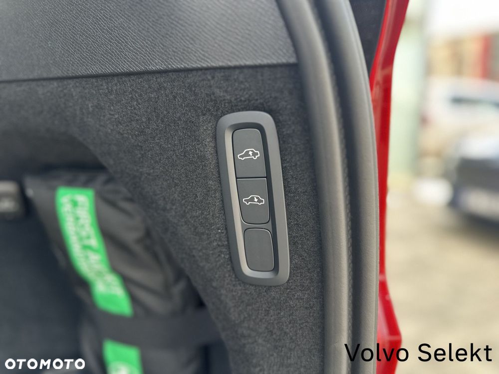 Volvo XC 90 - 32