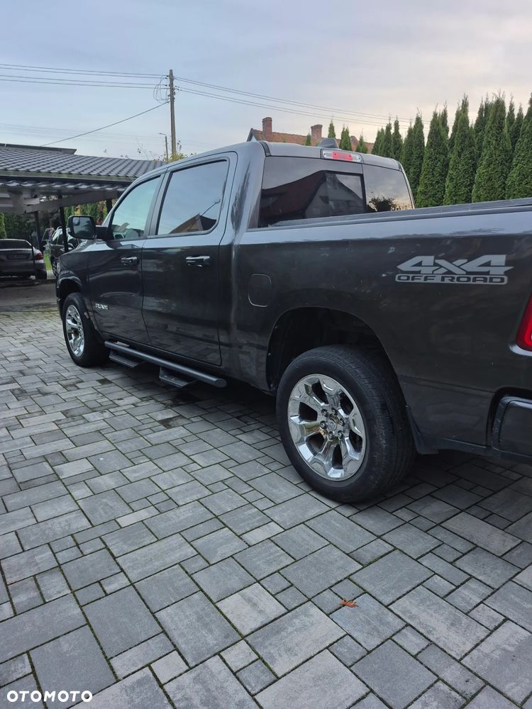 RAM 1500 Crew Cab Sport - 9