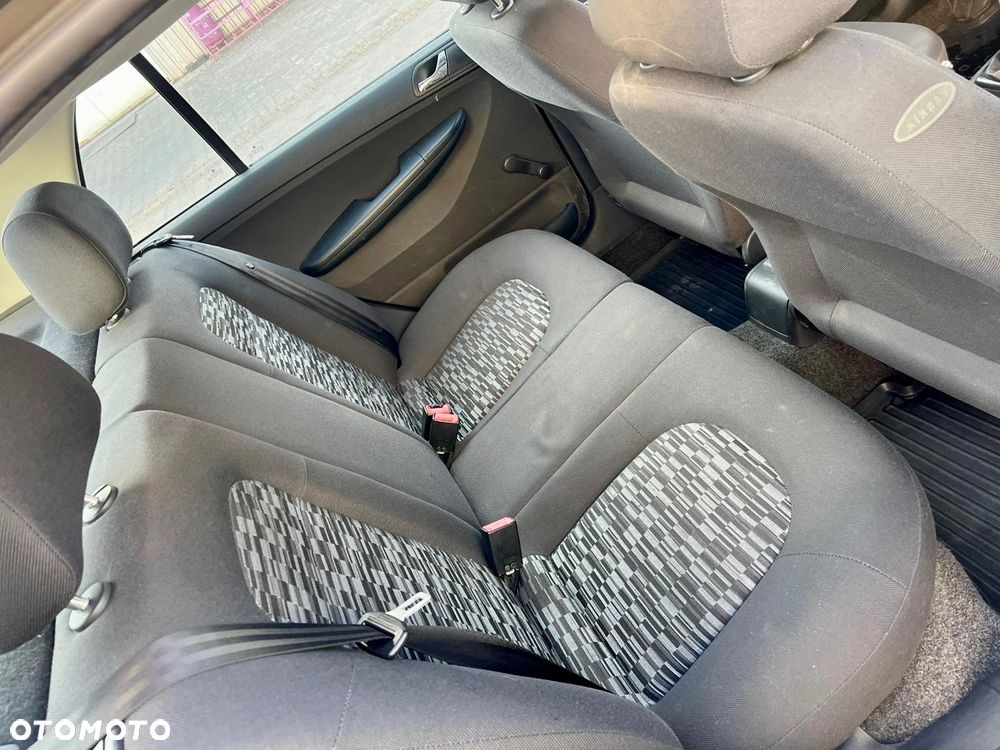 Skoda Fabia 1.2 12V Joy - 10