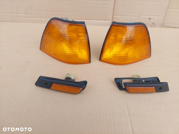 BMW E36 SEDAN KOMBI COMPACT KIERUNKOWSKAZY PRAWY LEWY