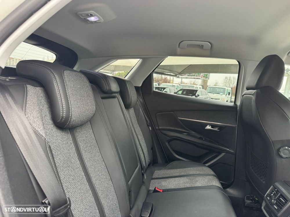 Peugeot 3008 1.6 BlueHDi Allure EAT6 - 12