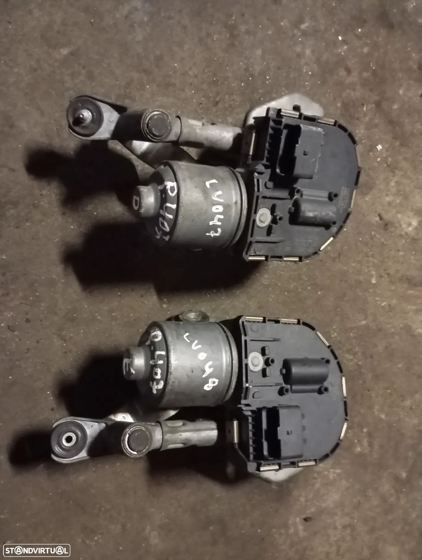 PEUGEOT 407 MOTOR LIMPA VIDROS FRENTE - LV047 LV048 - 1