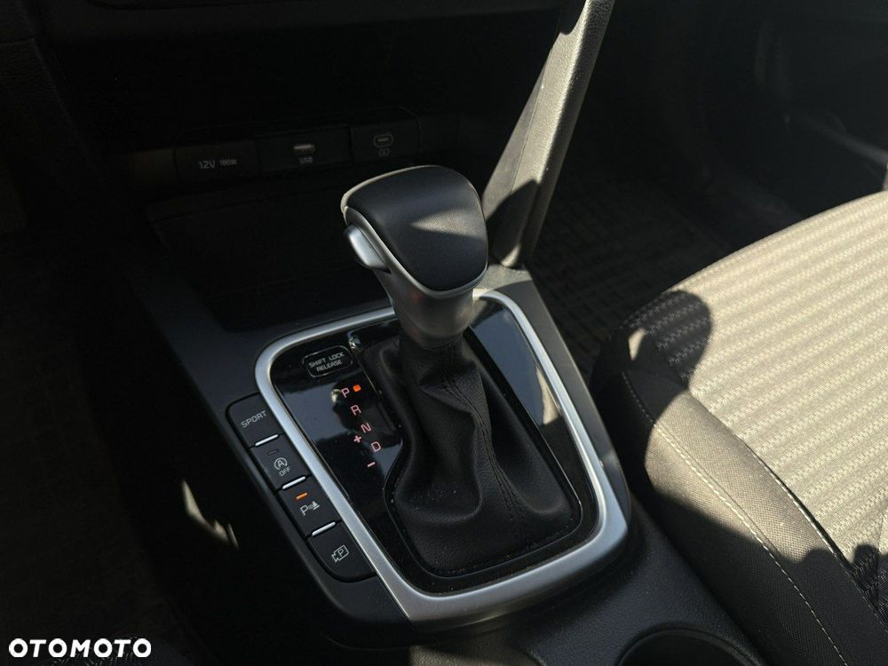 Kia XCeed 1.5 T-GDI M DCT - 14