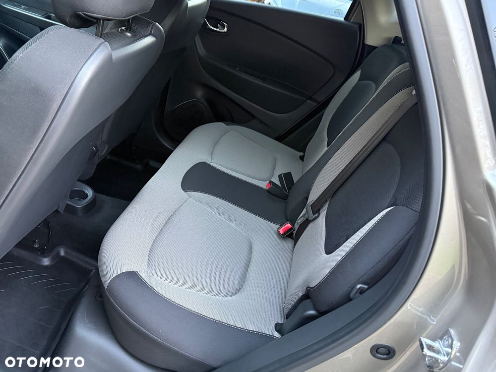 Renault Captur - 19
