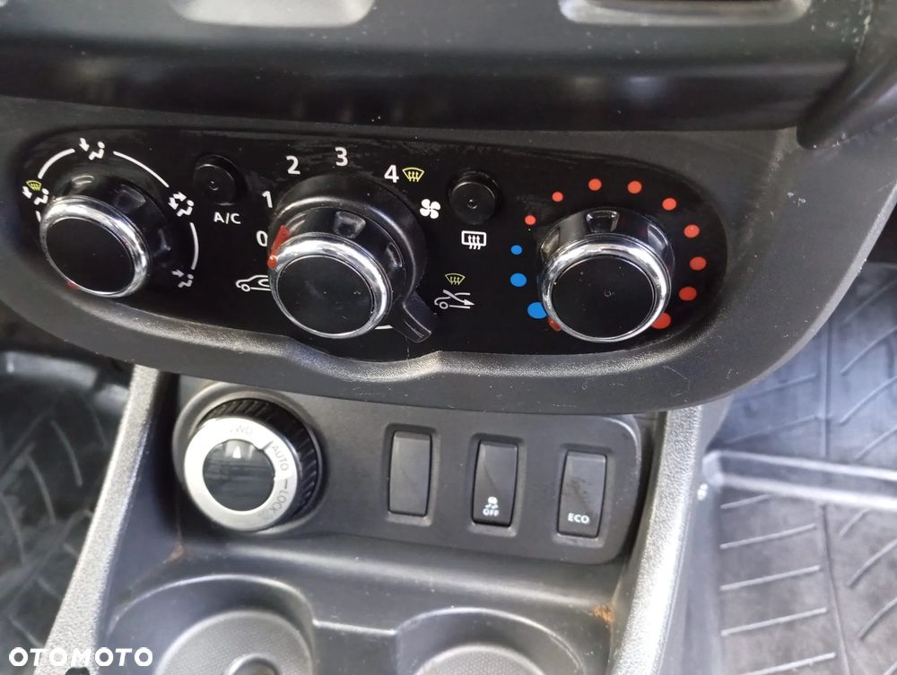 Dacia Duster 1.6 Ambiance 4x4 - 4