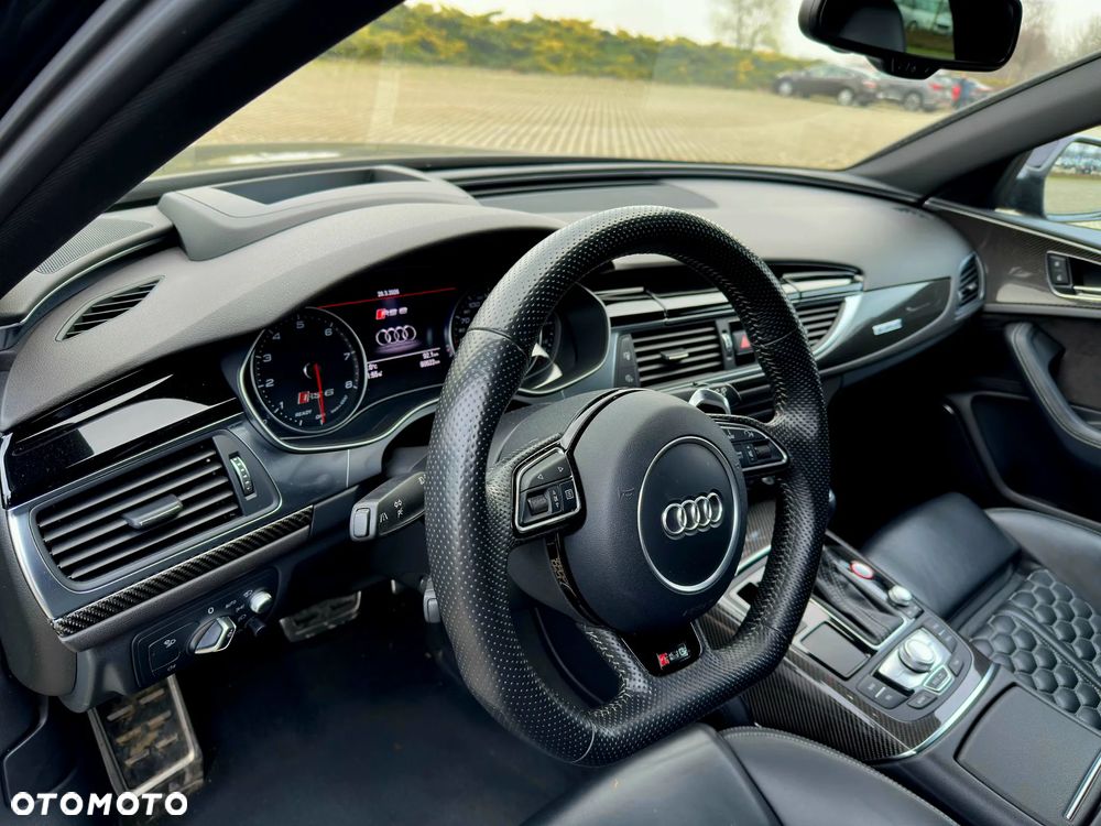 Audi RS6 Avant - 18