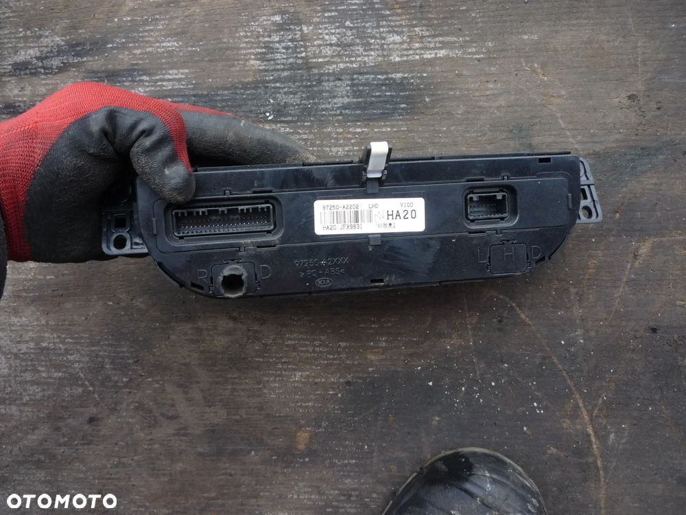 KIA CEED II PANEL NAWIEWU 97250-A2202 - 3