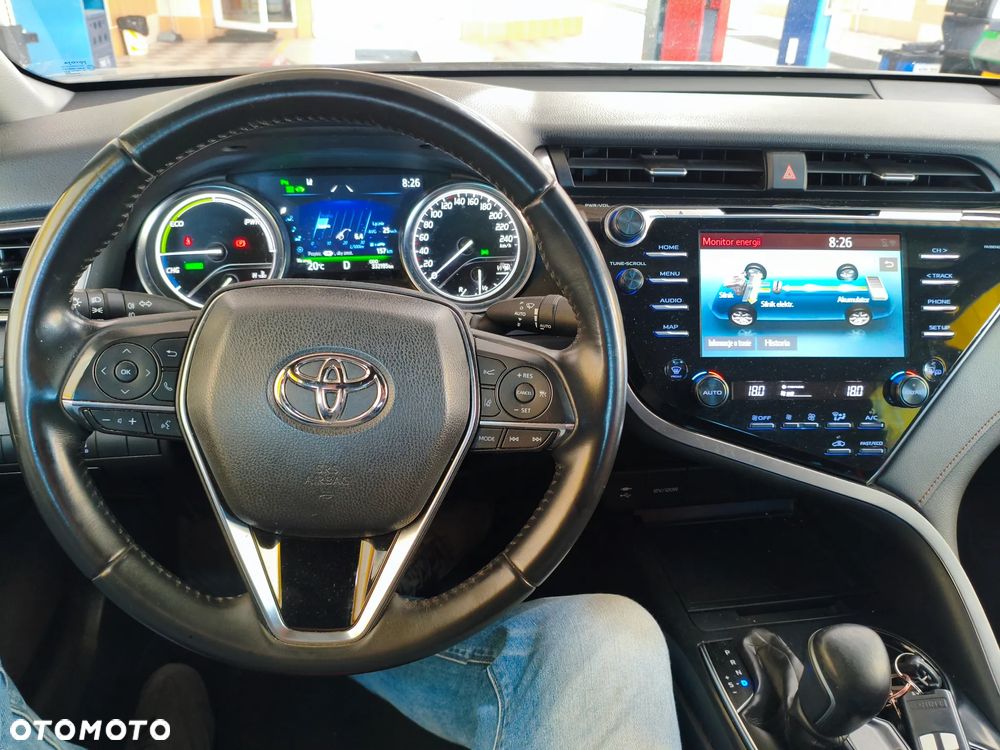 Toyota Camry 2.5 Hybrid Comfort CVT - 25