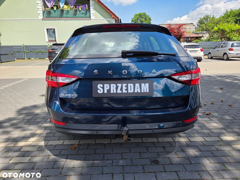 Skoda Superb 2.0 TDI Ambition DSG - 10