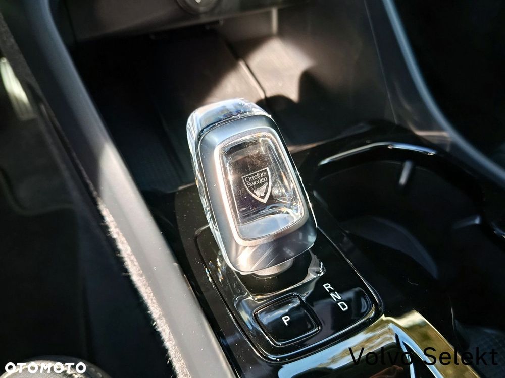 Volvo XC 40 - 25
