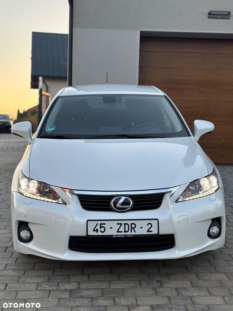 Lexus CT 200h Prestige - 3