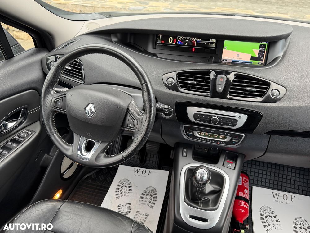 Renault Grand Scenic Energy dCi 130 Euro 6 S&S Bose Edition - 29