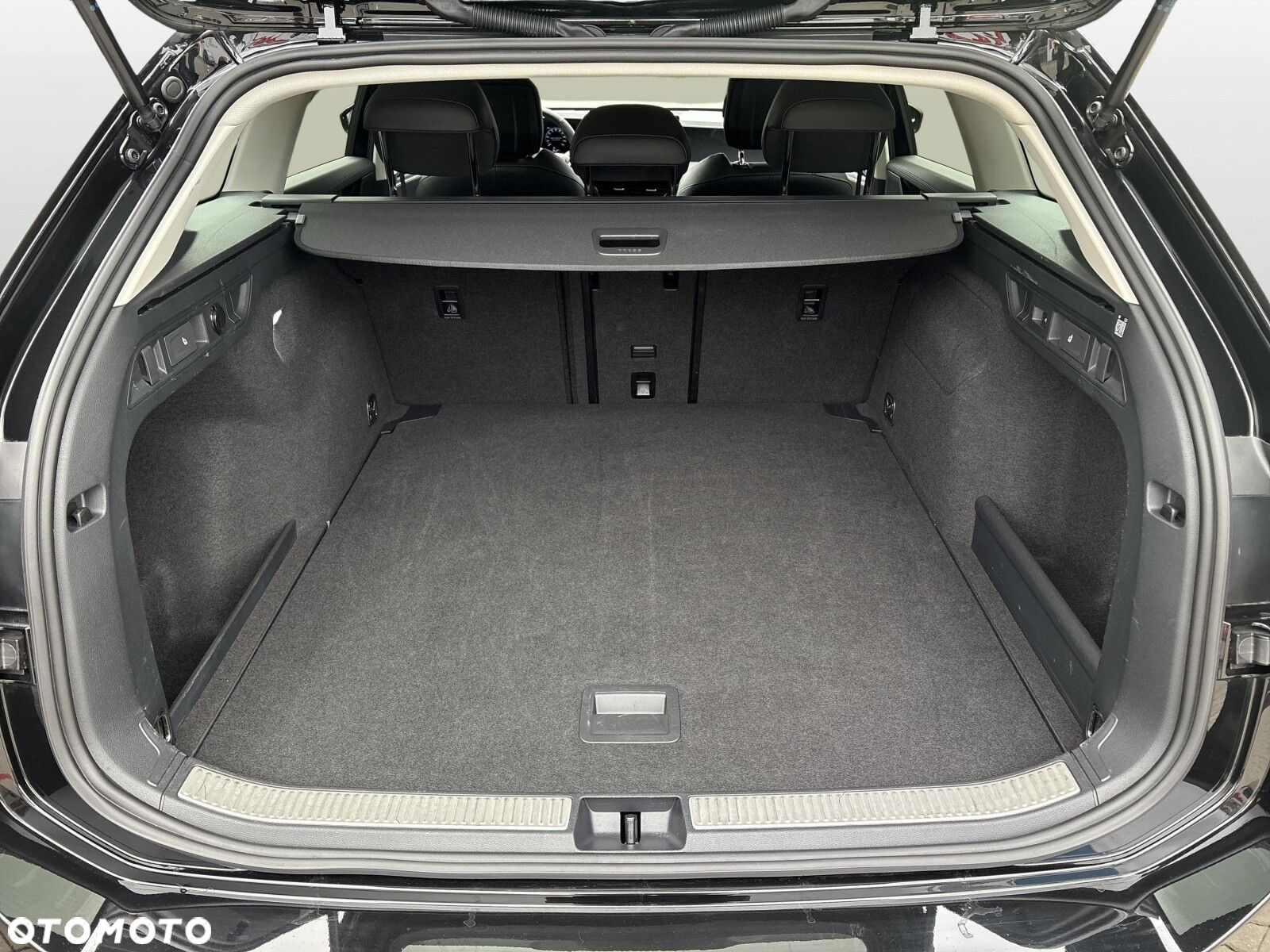 Volkswagen Passat 2.0 TDI SCR Business DSG - 29
