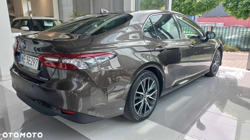 Toyota Camry 2.5 Hybrid Executive CVT - 8