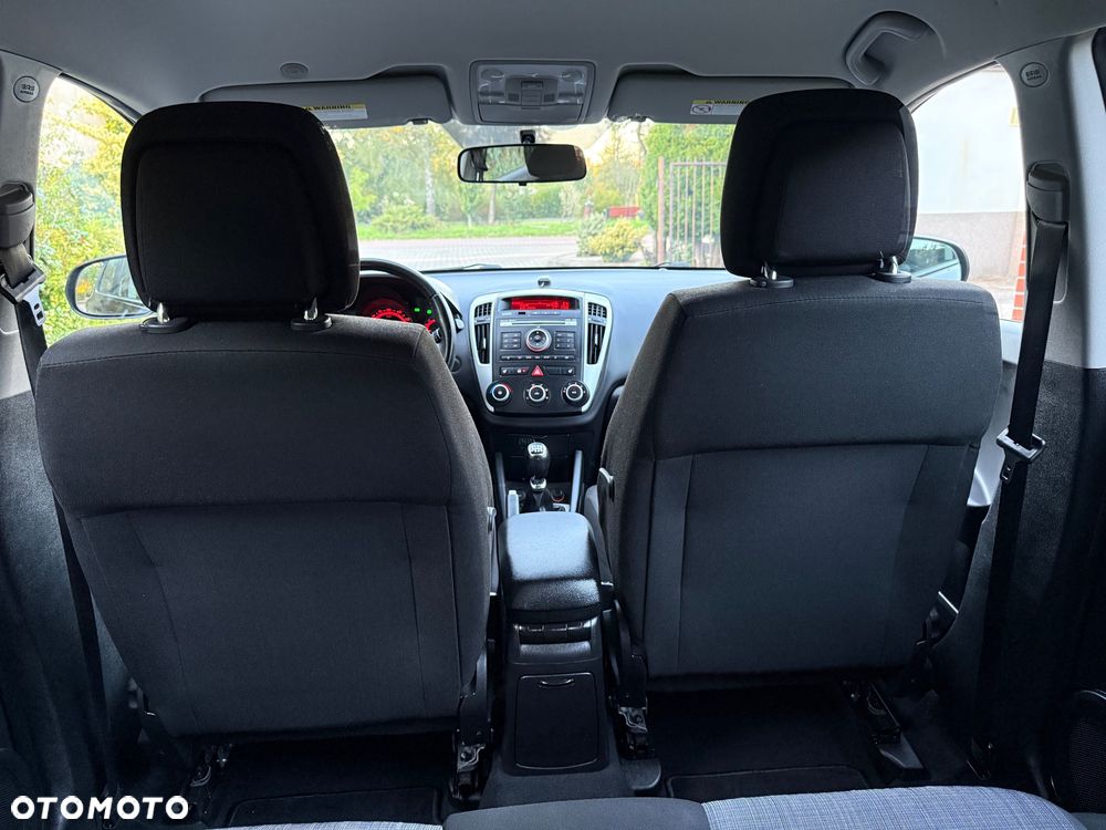 Kia Ceed 1.6 CVVT ISG Vision - 23