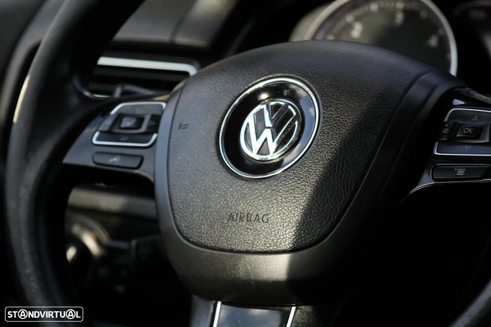 VW Touareg 3.0 TDI V6 - 25