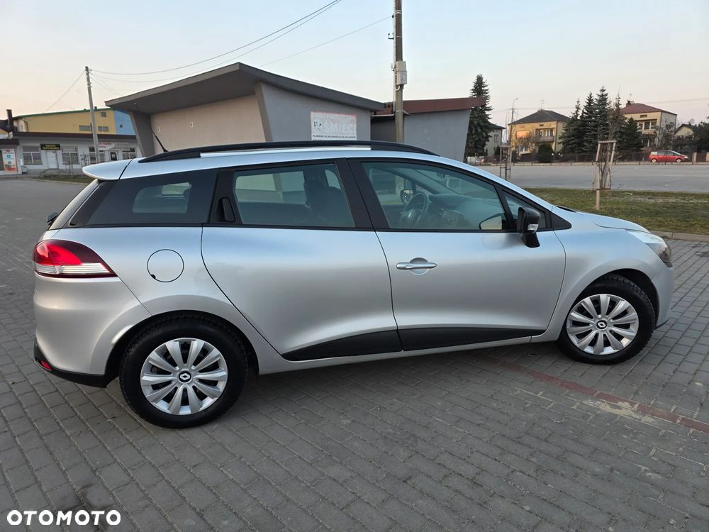 Renault Clio 1.2 16V 75 Expression - 21