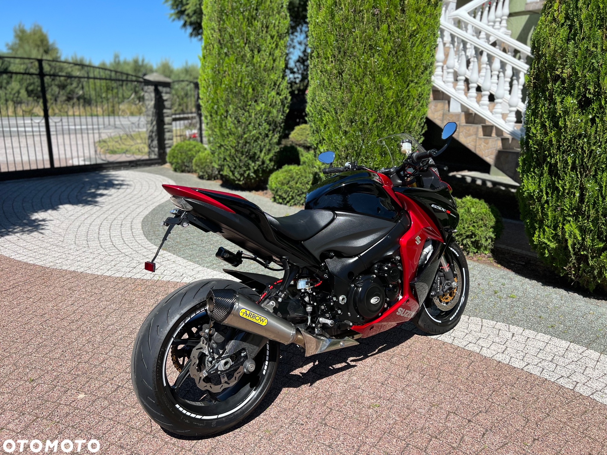 Suzuki GSX - 9