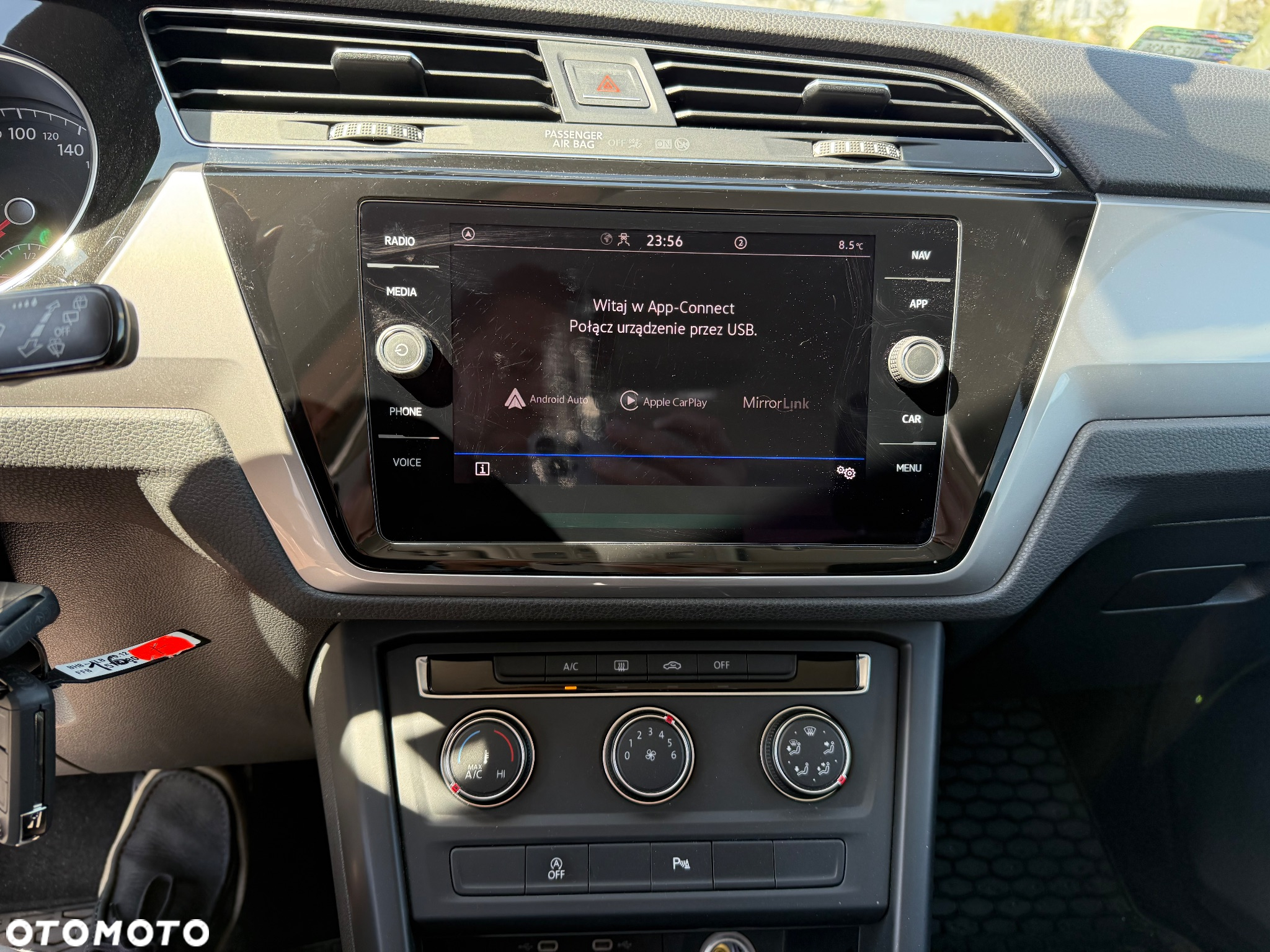 Volkswagen Touran 1.5 TSI EVO Trendline DSG - 21
