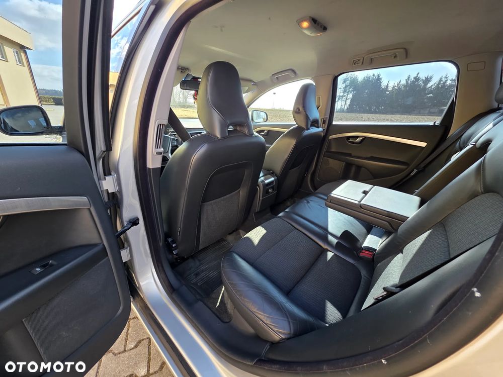 Volvo V70 1.6D DRIVe Momentum - 8