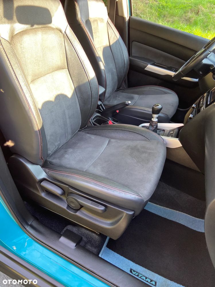 Suzuki Vitara 1.4 Boosterjet Premium 4WD - 28
