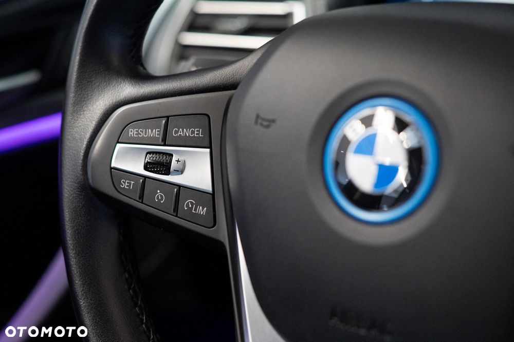 BMW X3 xDrive30e - 26