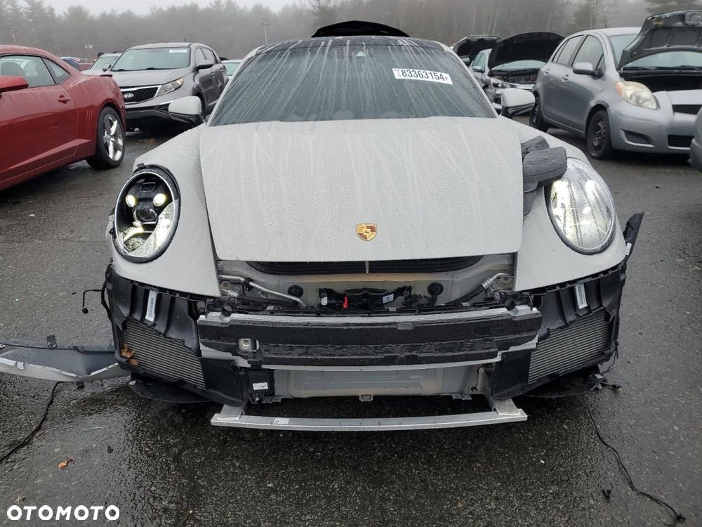 Porsche 911 Carrera 4S PDK - 5