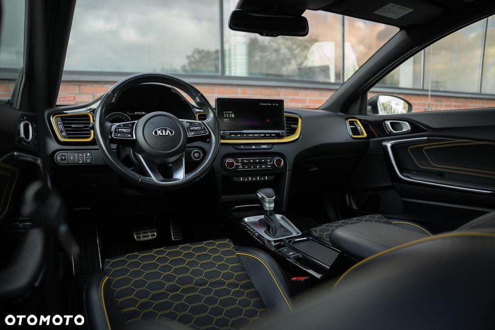 Kia XCeed 1.5 T-GDI OPF DCT7 PLATINUM - 28