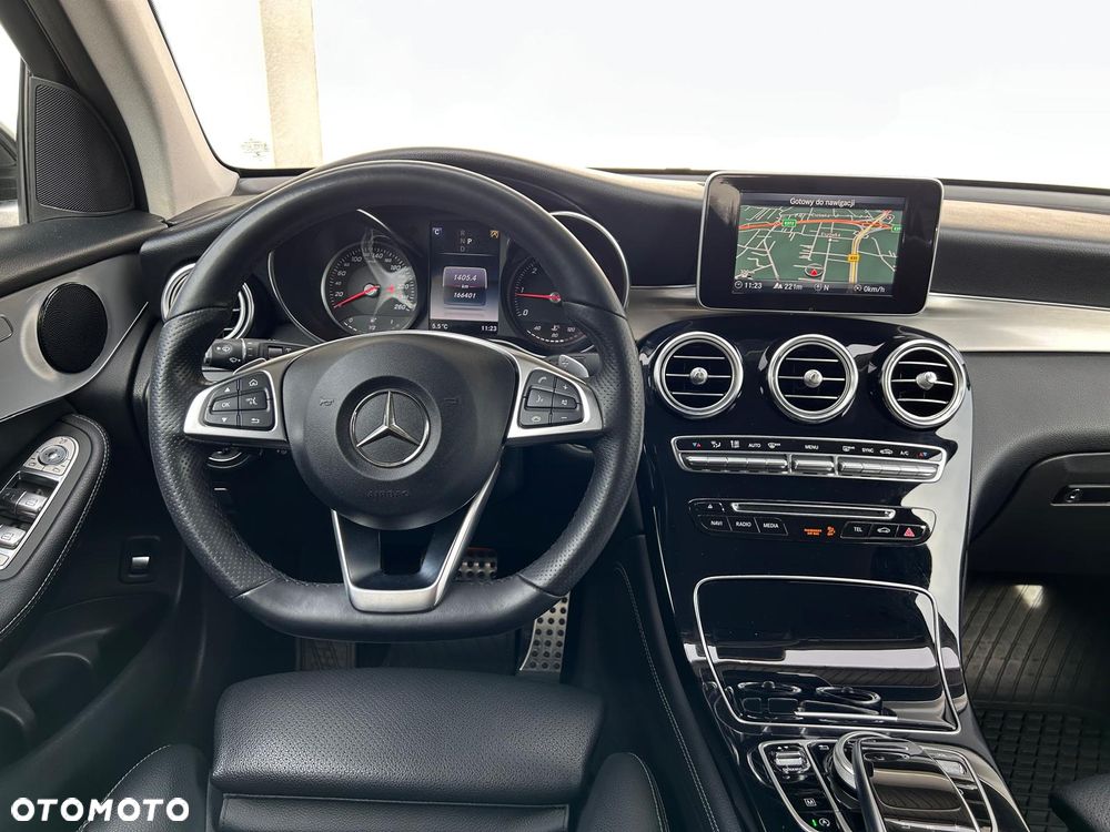 Mercedes-Benz GLC 220 d 4Matic 9G-TRONIC AMG Line - 21