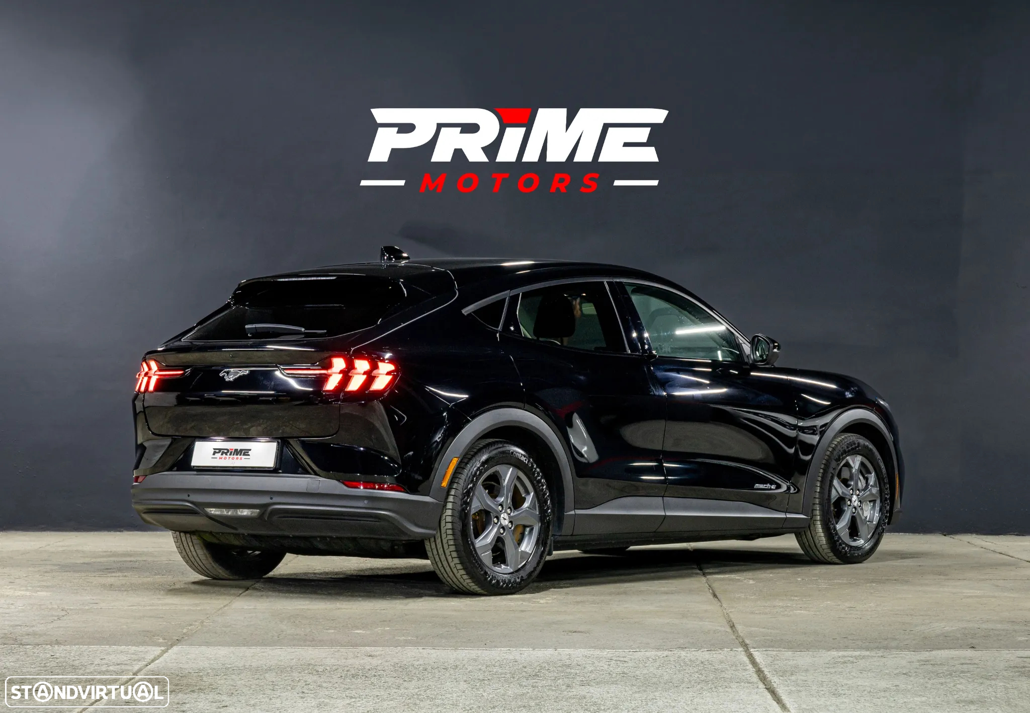 Ford Mustang Mach-E AWD - 3