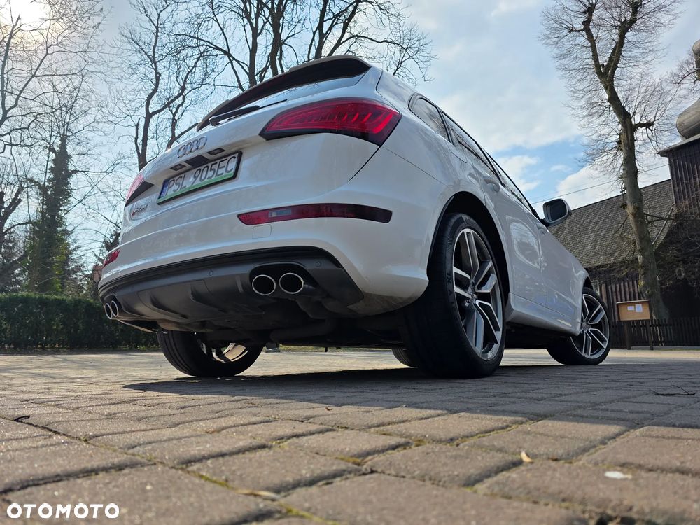 Audi SQ5 - 40