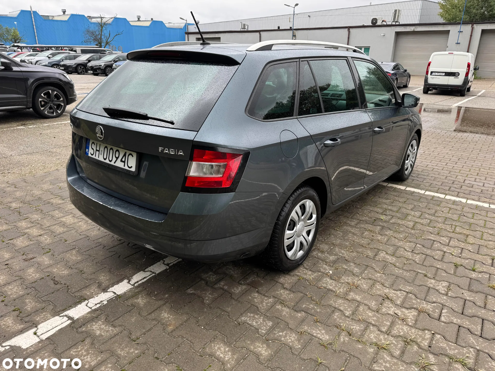 Skoda Fabia 1.0 Style - 4
