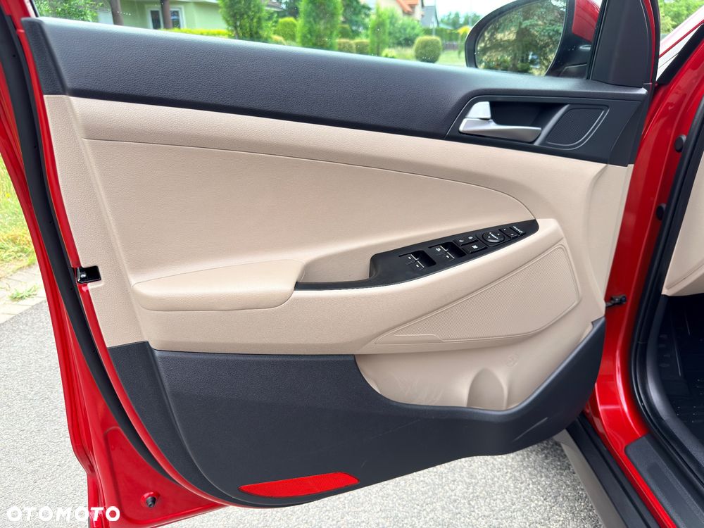 Hyundai Tucson blue 1.7 CRDi 2WD DCT Premium - 16