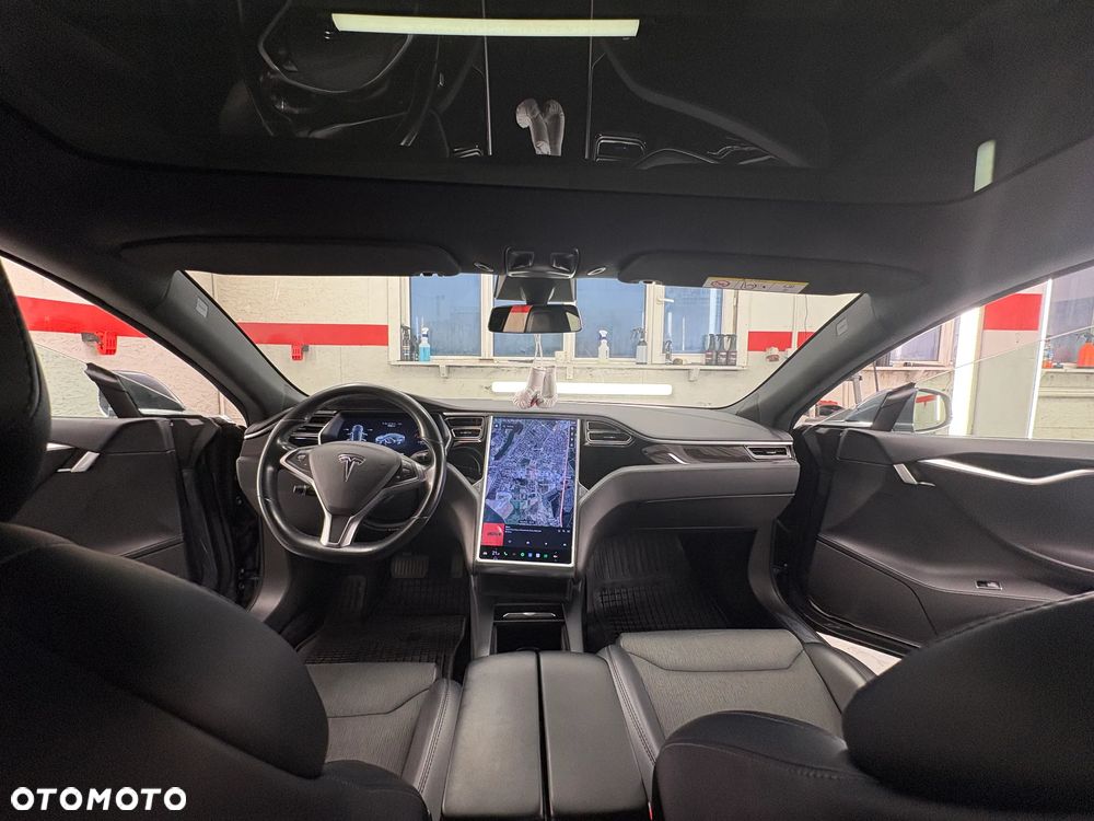 Tesla Model S Long Range Plus - 14