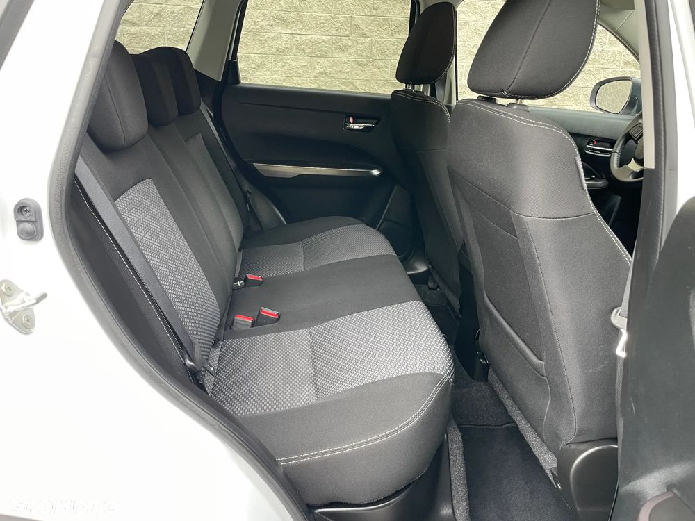 Suzuki Vitara 1.0 Boosterjet Premium 4WD - 11